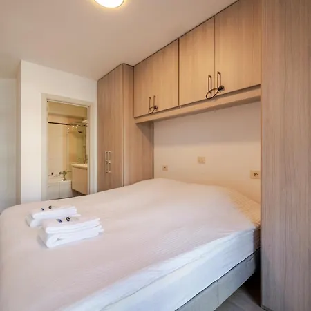 アパート Comfort In Het Hart Knokke, Aan Het Zegemeer クノック・ヘイスト